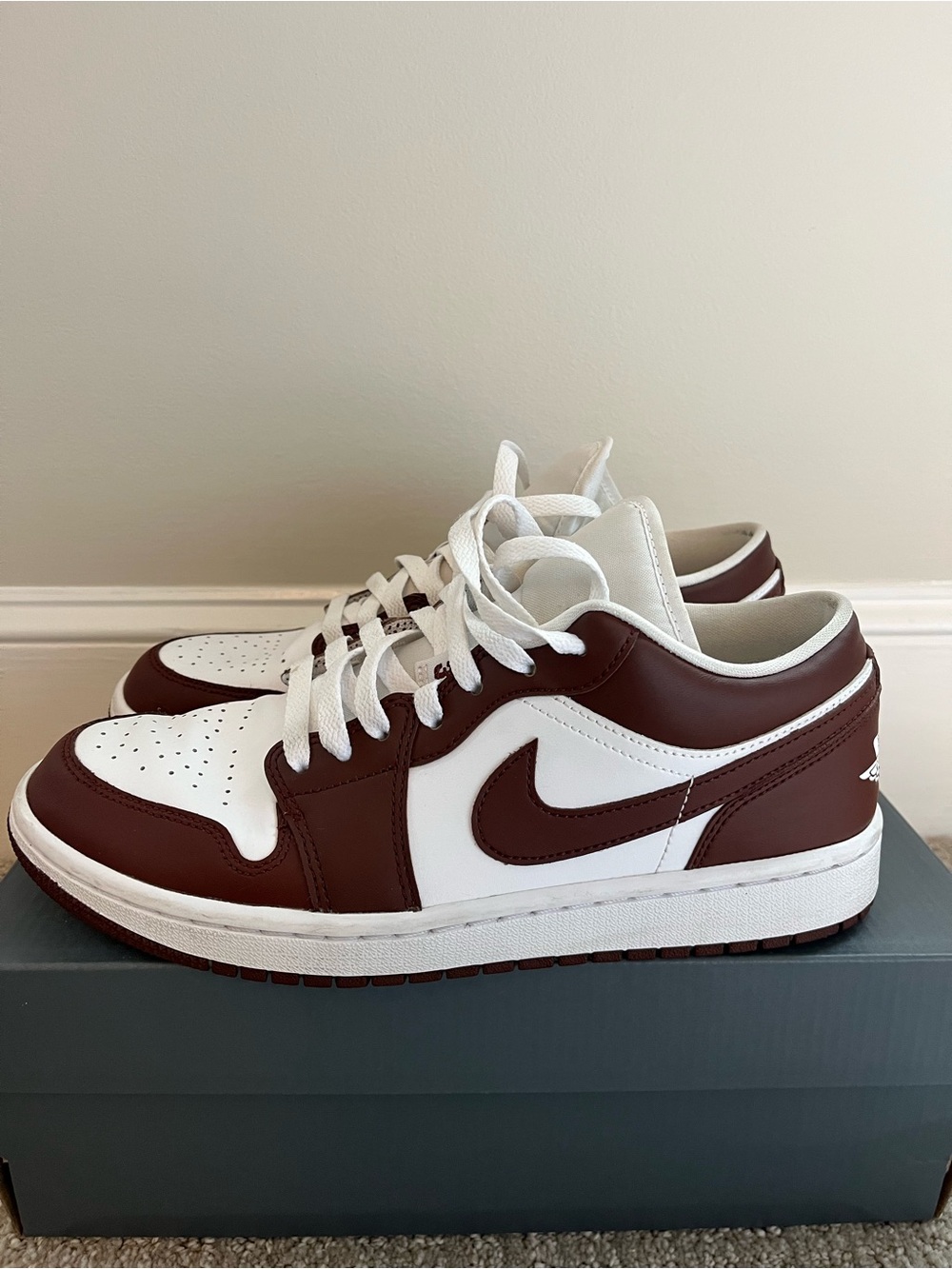 Women’s Air Jordan Low Brown/White